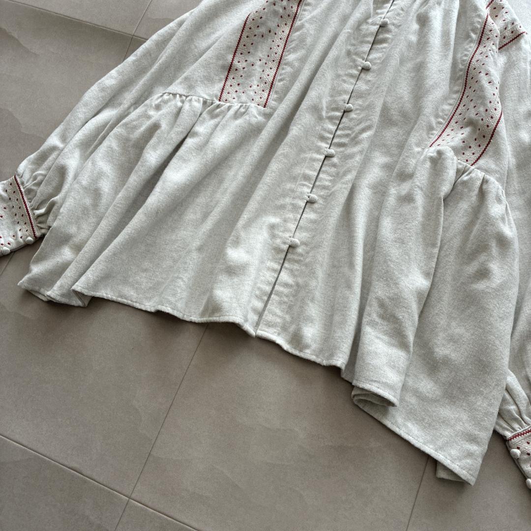 極美品 完売品 ツムグ♡コットン ビエラトップ 起毛 刺繍 2way ブラウス