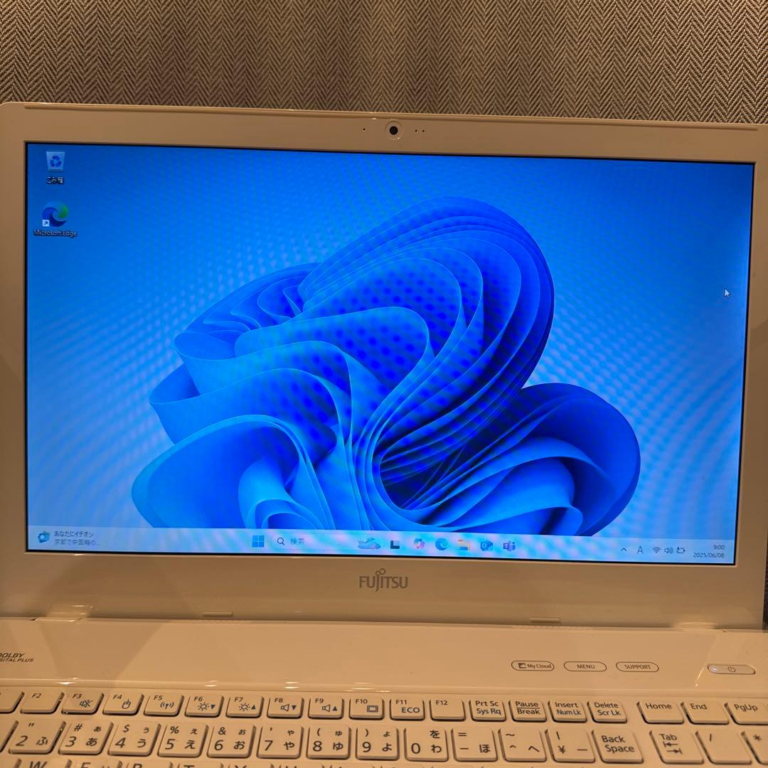 Fujitsu Windows 11  ノートPC Corei7 SSD