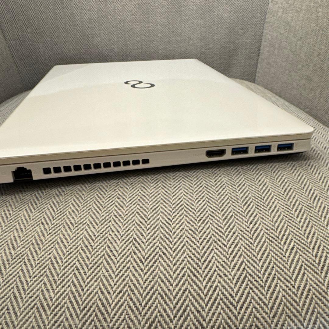 Fujitsu Windows 11  ノートPC Corei7 SSD