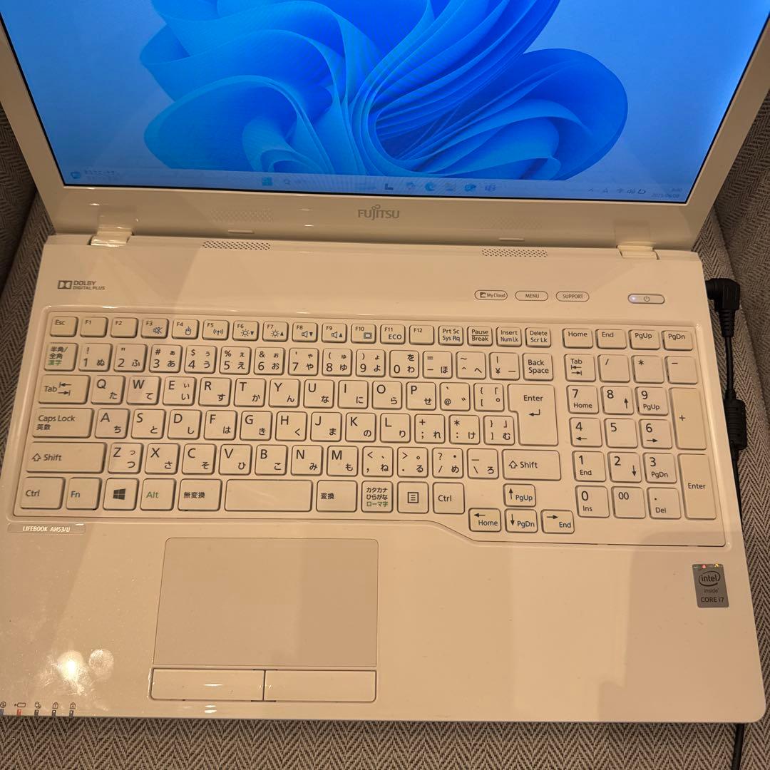 Fujitsu Windows 11  ノートPC Corei7 SSD