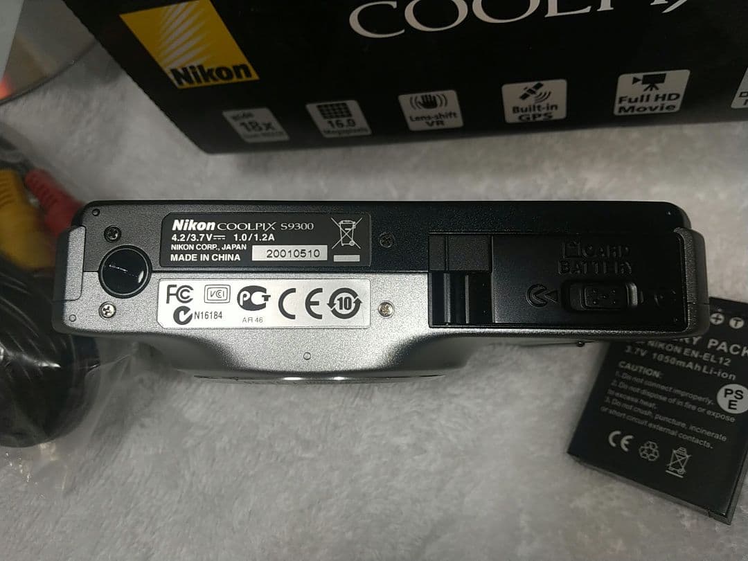 ⑪ Nikon COOLPIX S9300 デジタルカメラ