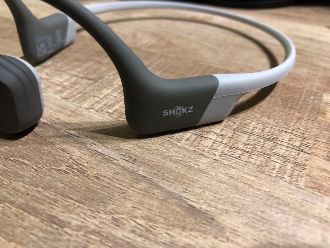 K*a様 SHOKZ OPENRUN 骨伝導イヤホン グレー