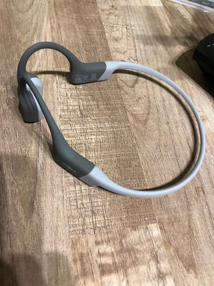 K*a様 SHOKZ OPENRUN 骨伝導イヤホン グレー