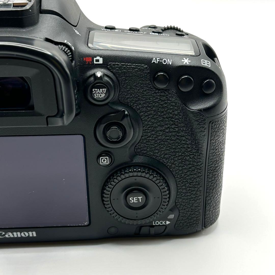 【最終値下げ】 Canon キャノン EOS 7D Mark II 付属品多数