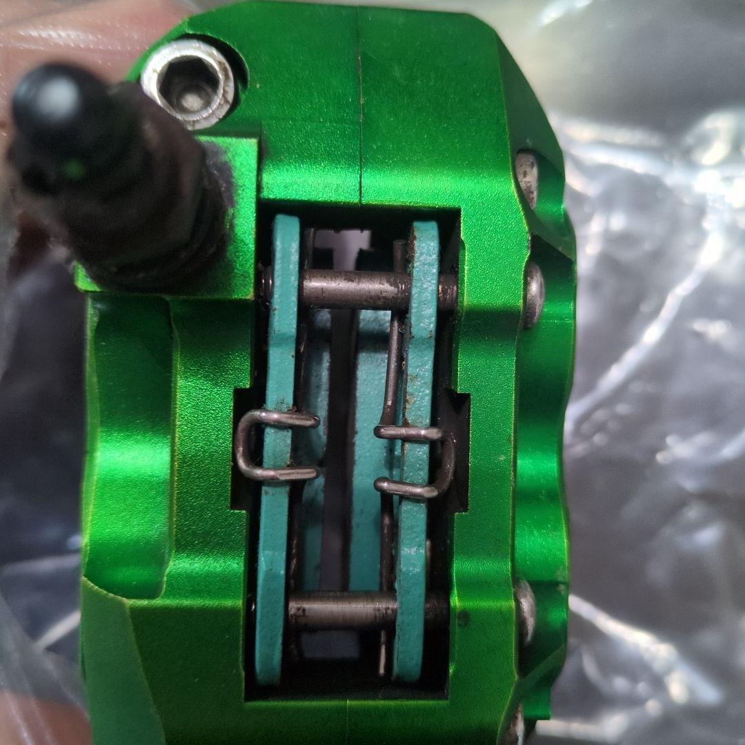 アドレスV125　RPMキャリパー　サポート付