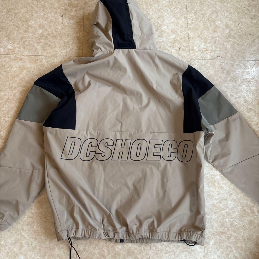 DC SHOECO. スノーボードウエア　セットアップ上下　ベージュ　男女兼用