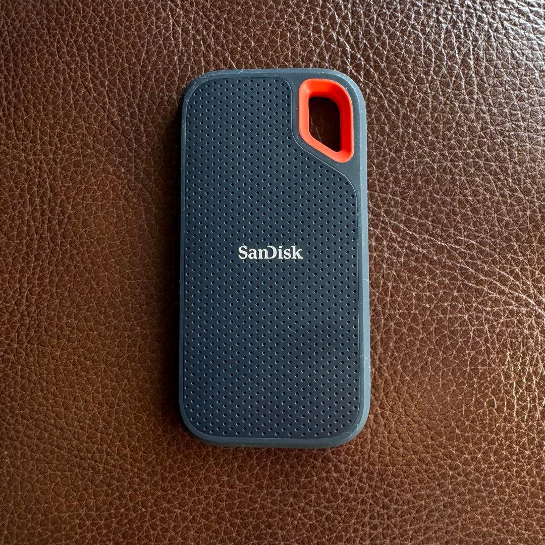 SanDisk Extreme Portable SSD 2TB サンディスク①