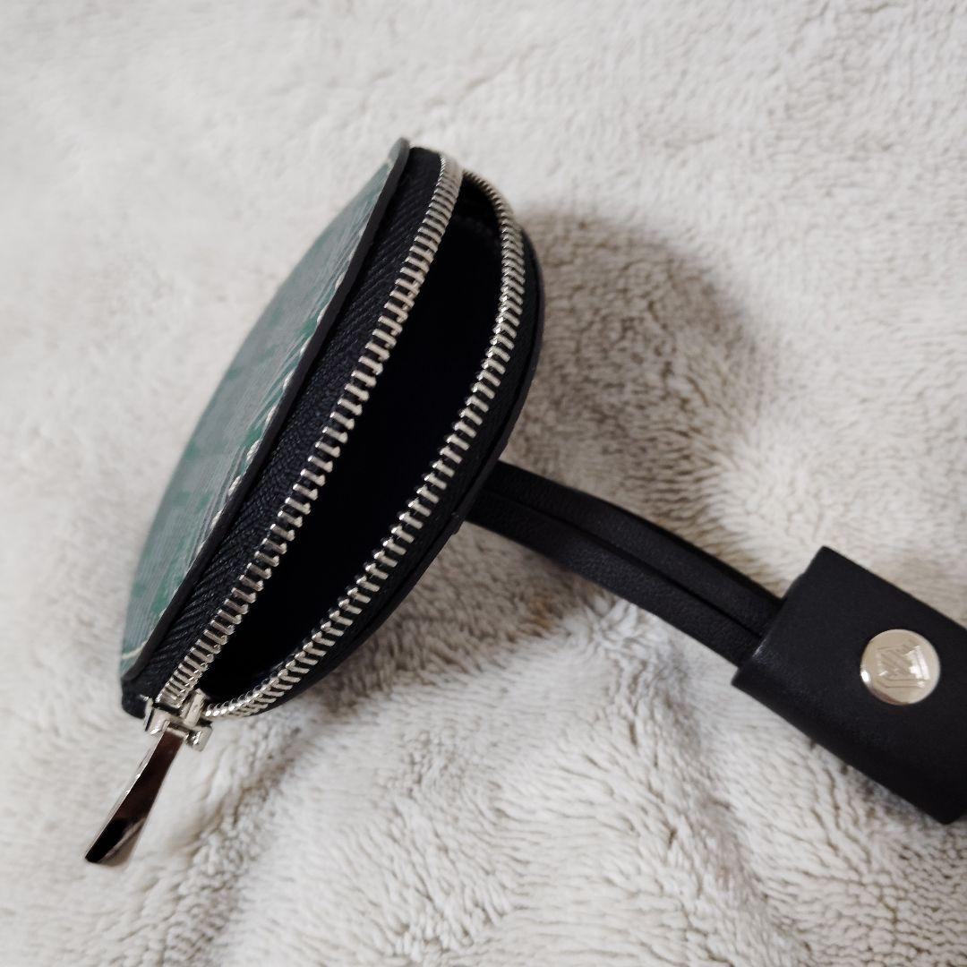 MOREAU PARIS ケース　ストラップ付　バッグチャーム　ラウンド