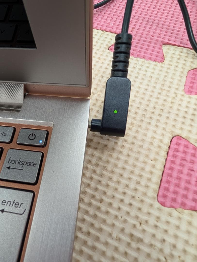 ASUS 極薄ノートPC Windows11