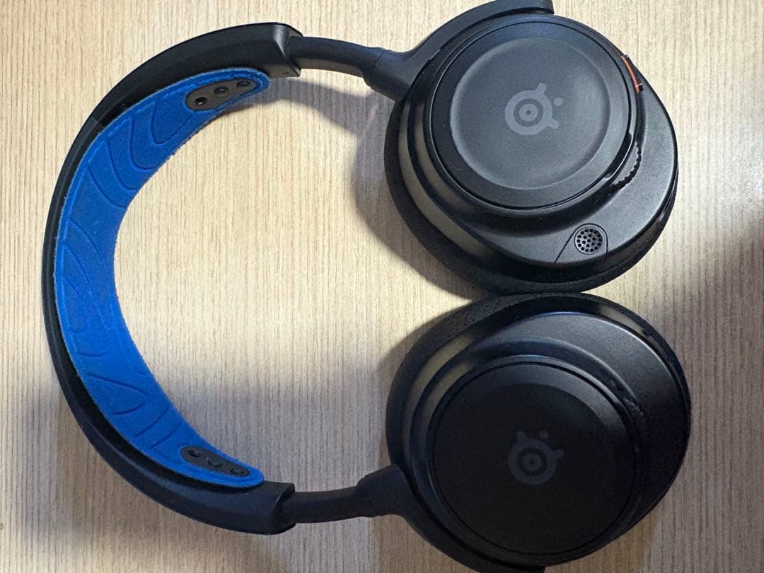 SteelSeries Arctis Nova 7Pゲーミングヘッドセット