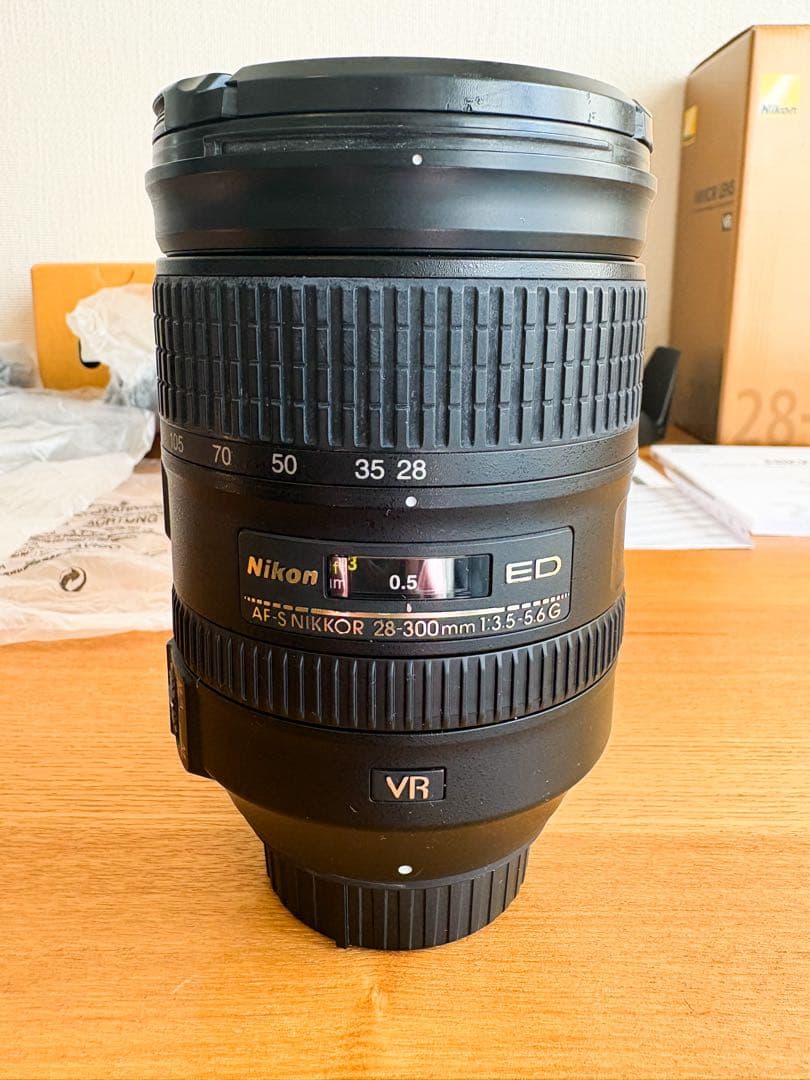 Nikon AF-S NIKKOR 28-300mm VR レンズフィルター付