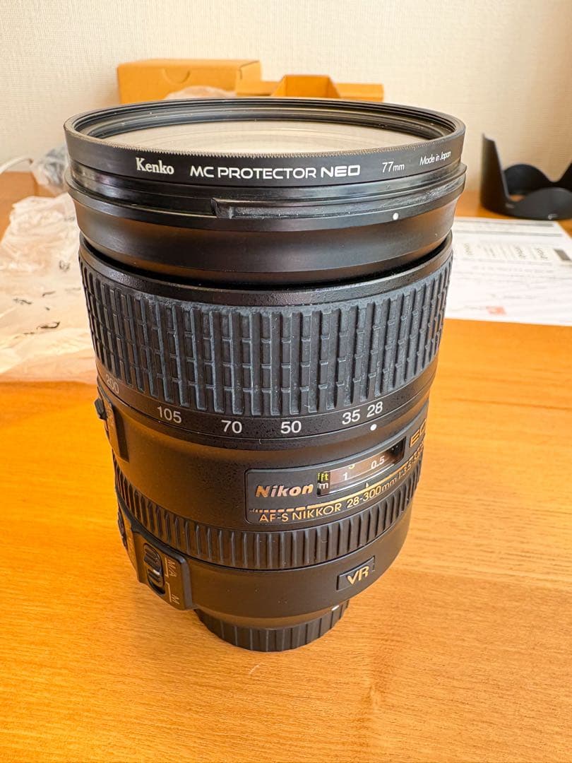 Nikon AF-S NIKKOR 28-300mm VR レンズフィルター付