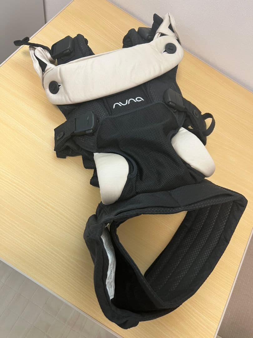 【大幅値下げ❗】NUNA cudl 抱っこ紐 NO.69900(キャビア)