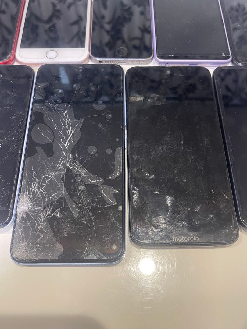 iPhone, Redmi, Motorola, などのセット　ジャンク品