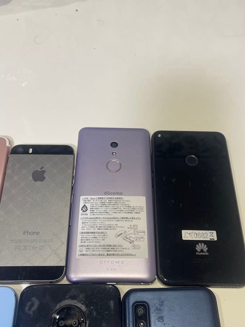 iPhone, Redmi, Motorola, などのセット　ジャンク品
