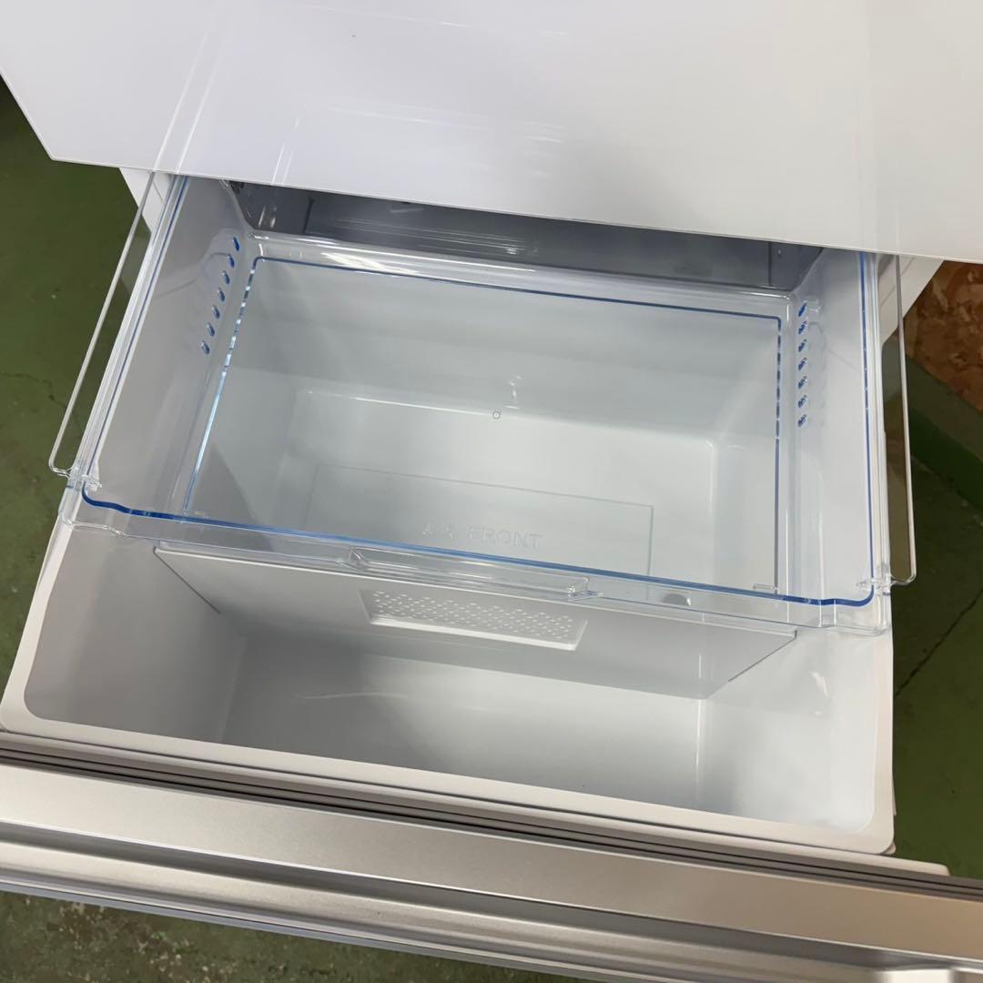 329★2025年製★未使用品★ヤマダ　冷蔵庫　大型　3ドア　自動製氷 300L