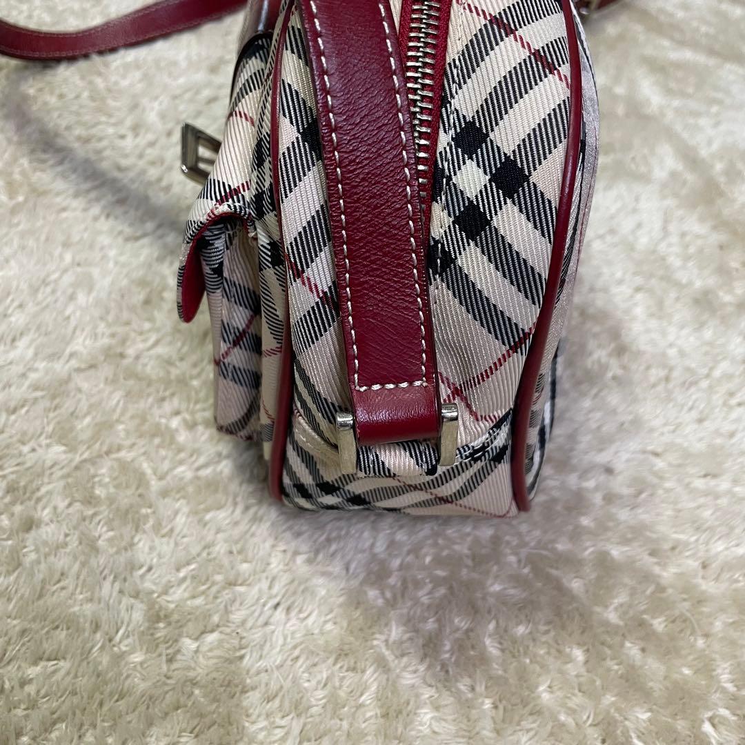 Burberry 牛革を使用したシンプルなデザインのバーバリー ノバチェック