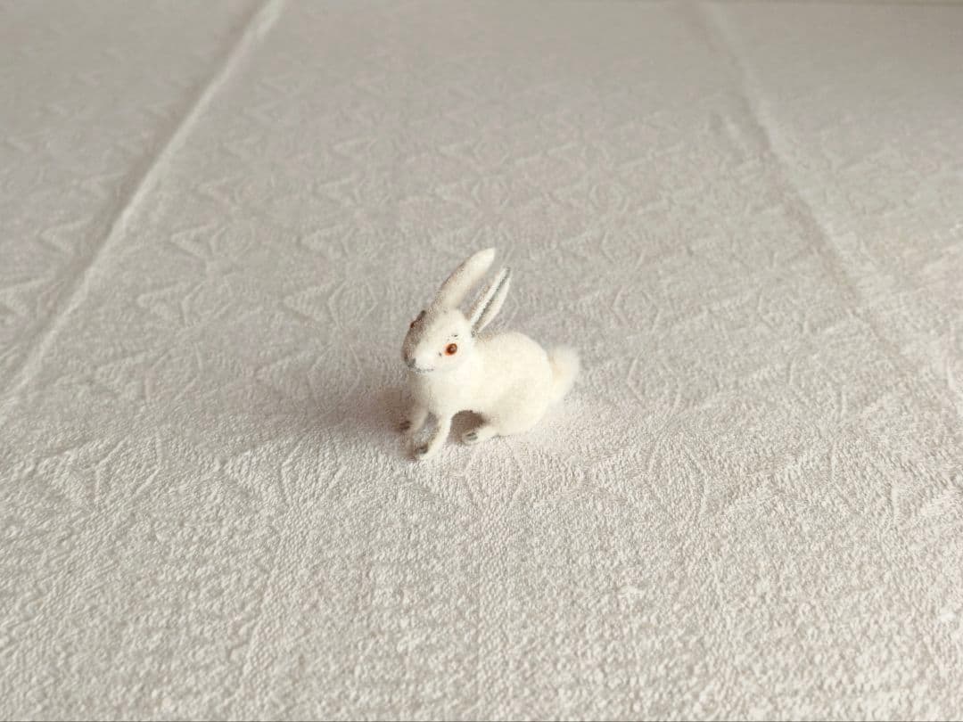 【ちびたんさま】vintage ୨୧ 真っ白な 可愛い ウサちゃん