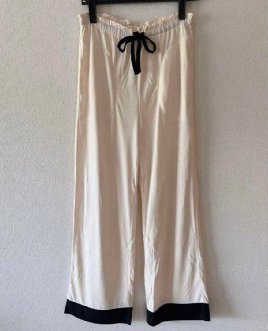 新品☆ ナルエー 長袖パジャマ M-Lサイズ