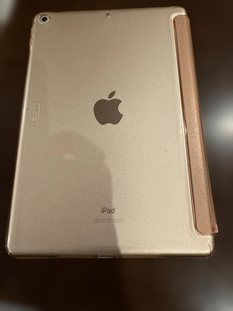 iPad 第8世代　32GB　美品　箱、付属品付全有