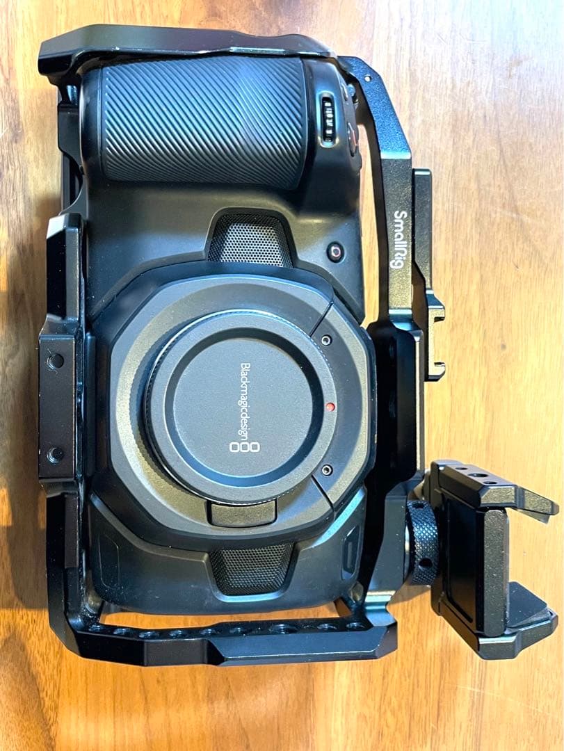 bmpcc4K本体、リグ、バッテリーセット