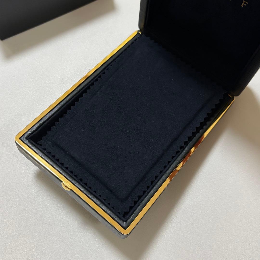 美品　グラフ　ピアス　ケース　空箱　レザー