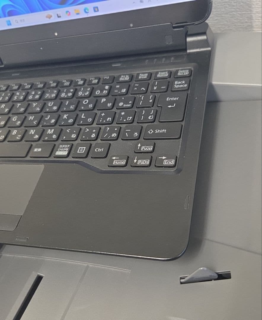 富士通 ARROWS Tab Q7310/DB キーボード付き