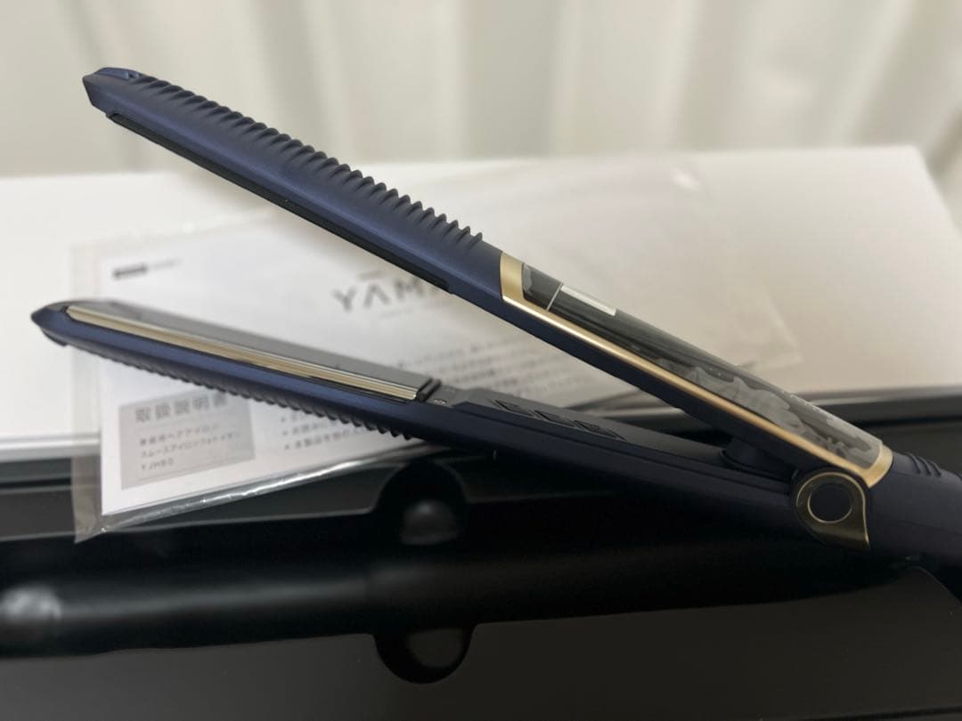 ヤーマン　スムースアイロンフォトイオン YJHB0 ネイビー