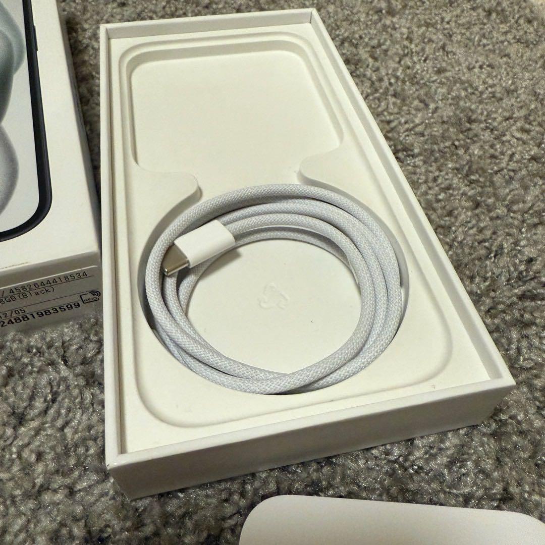 新品同様Apple iPhone15 128GB SIMフリー オマケ付最終価格