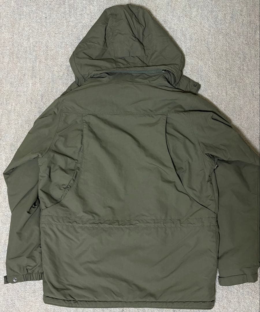 Patagonia イスマスパーカ カーキ S