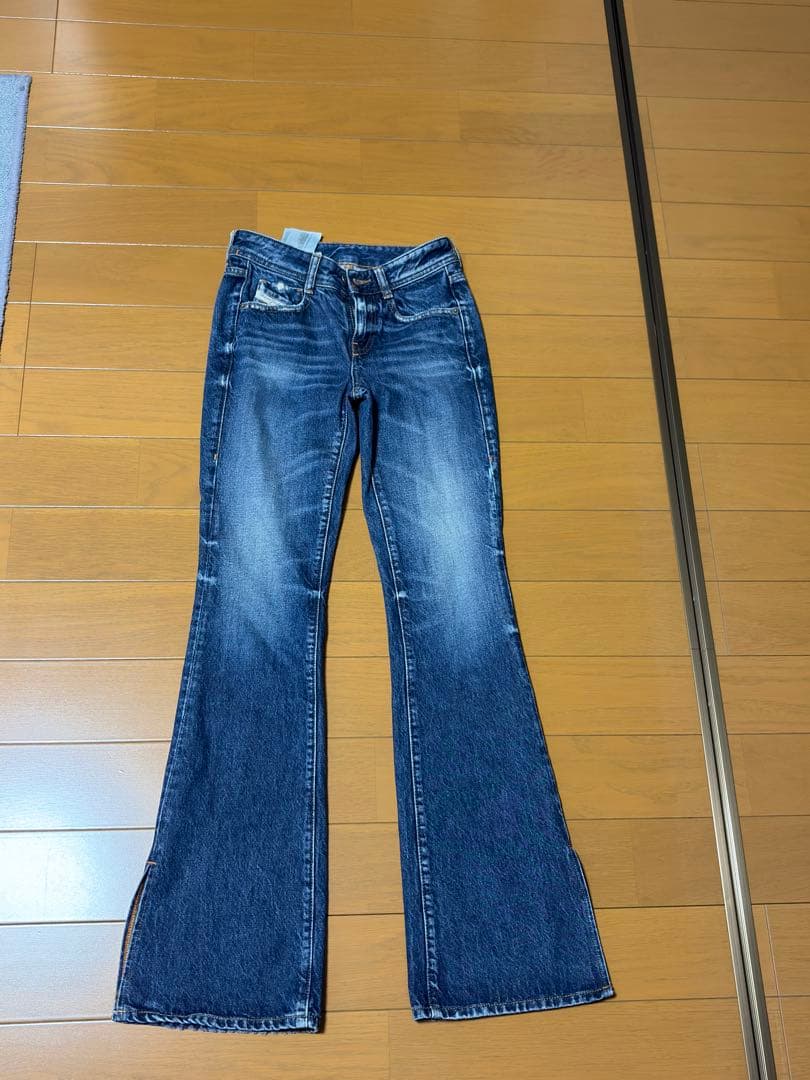 ディーゼル　デニム　DIESEL 1969 D-EBBEY Ｗ23 ブーツカット