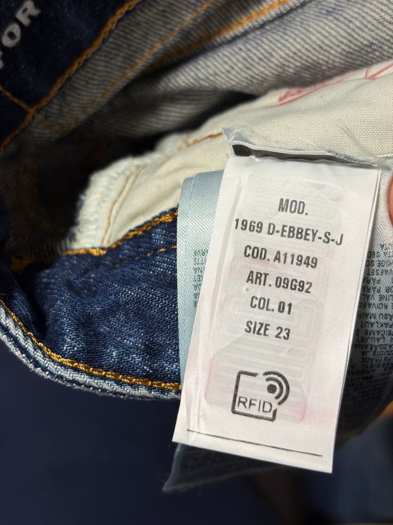 ディーゼル　デニム　DIESEL 1969 D-EBBEY Ｗ23 ブーツカット