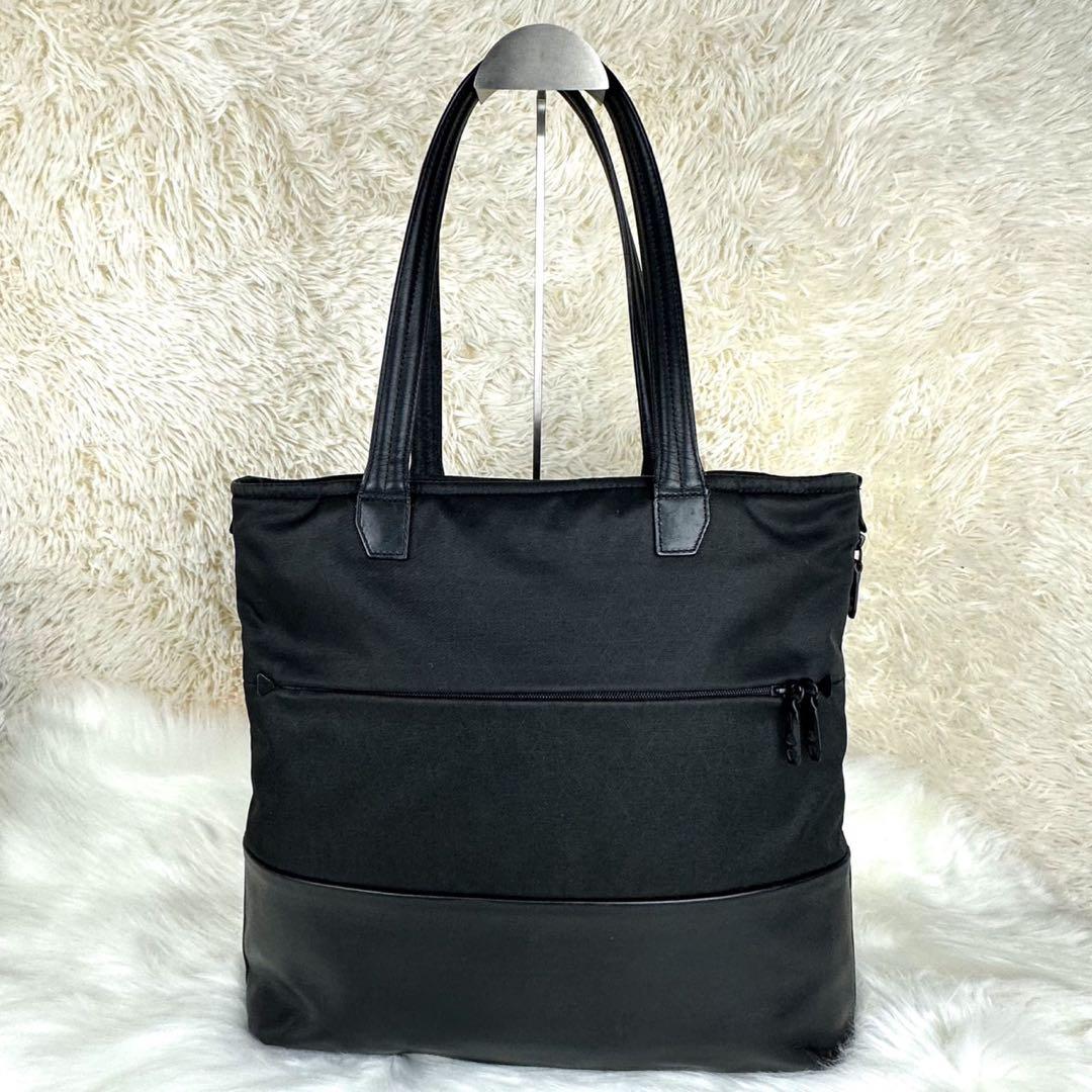 入手困難✨ TUMI TAHOE サセックストート ビジネス 肩掛け A4対応