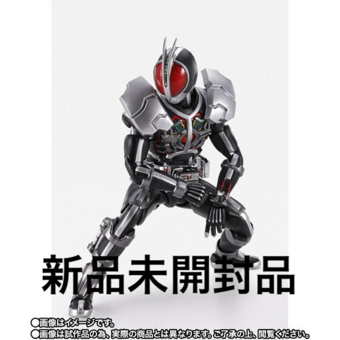 S.H.Figuarts(真骨彫製法) 仮面ライダーファイズ アクセルフォーム…