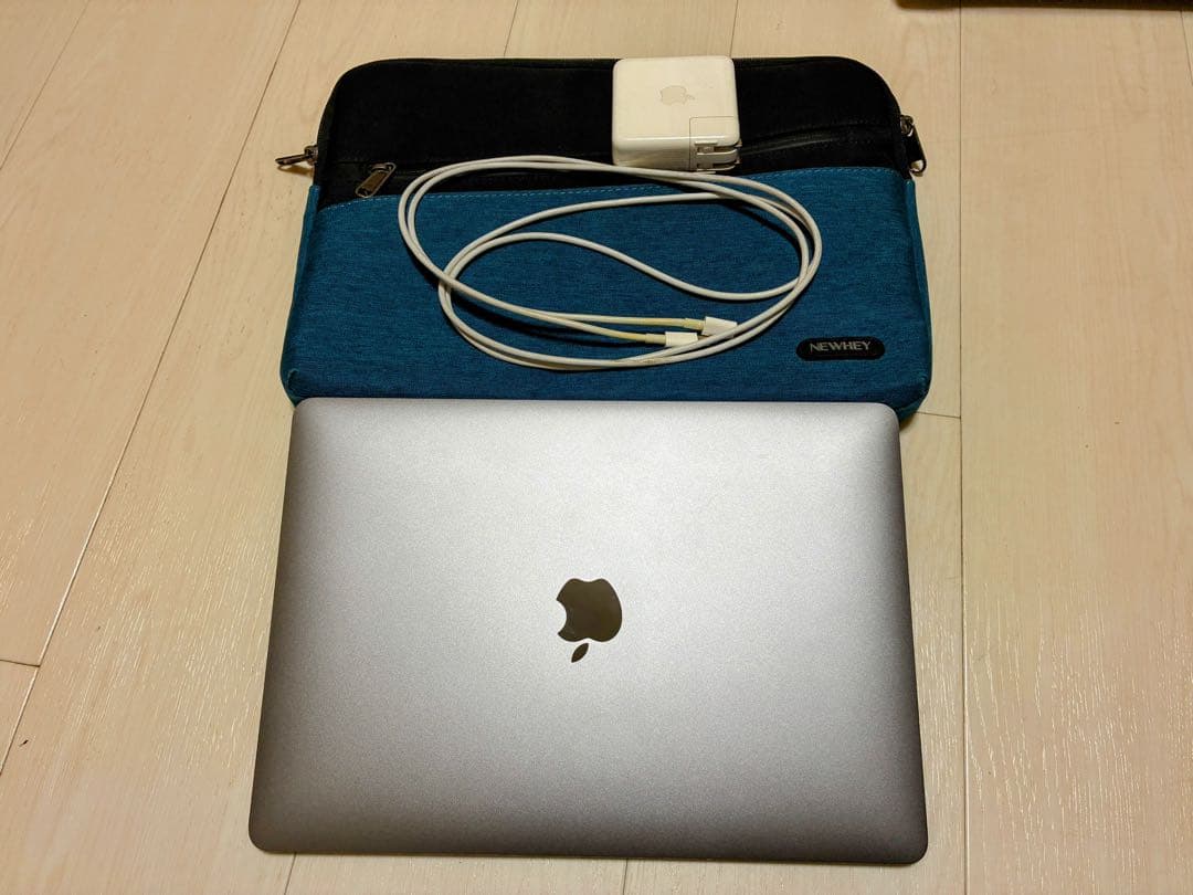 【i7/16GB/512GB】MacBook Pro 2017 13インチ充電器