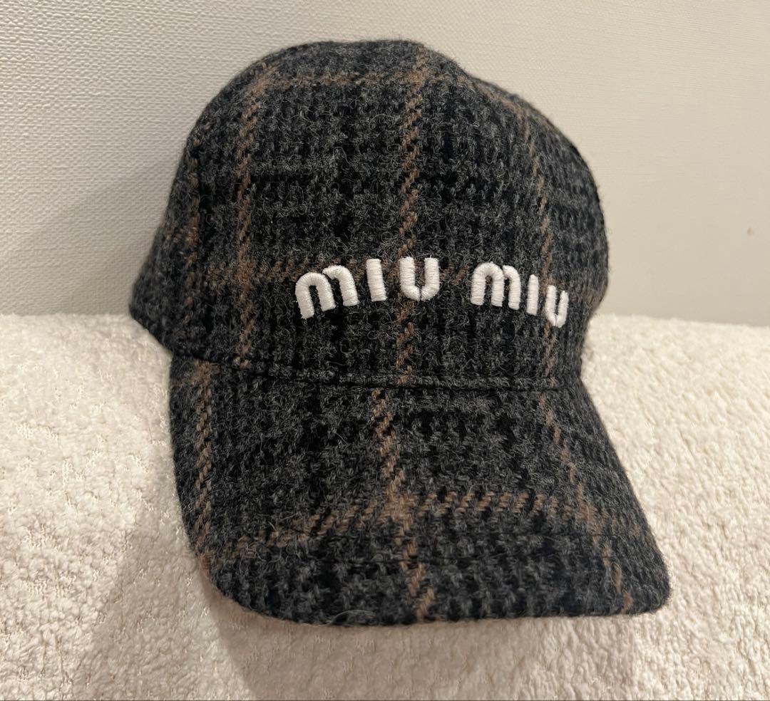 miumiu ミュウミュウ キャップロゴ刺繍チェック柄