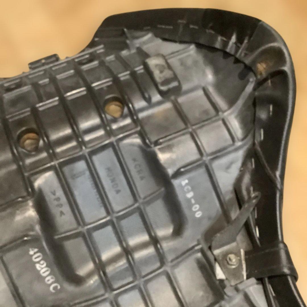 HONDA マグナ250 純正シート 補修跡あり