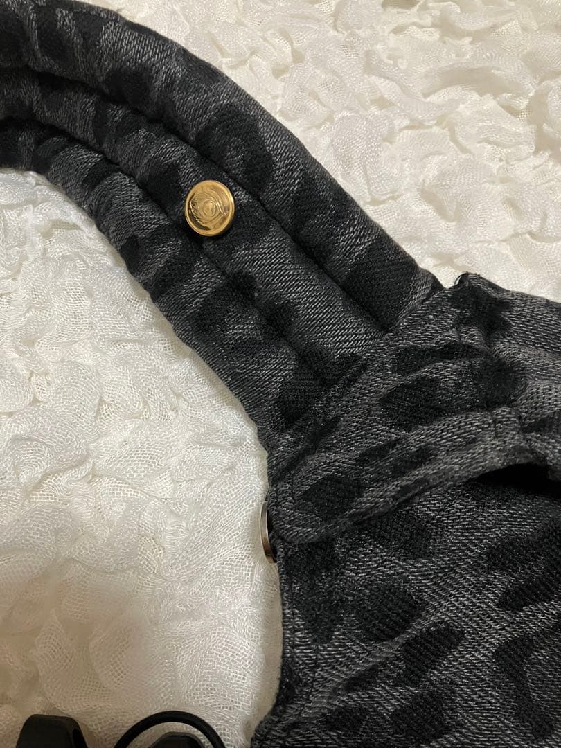 アーティポッペ 抱っこ紐 ヒョウ柄 レオパード