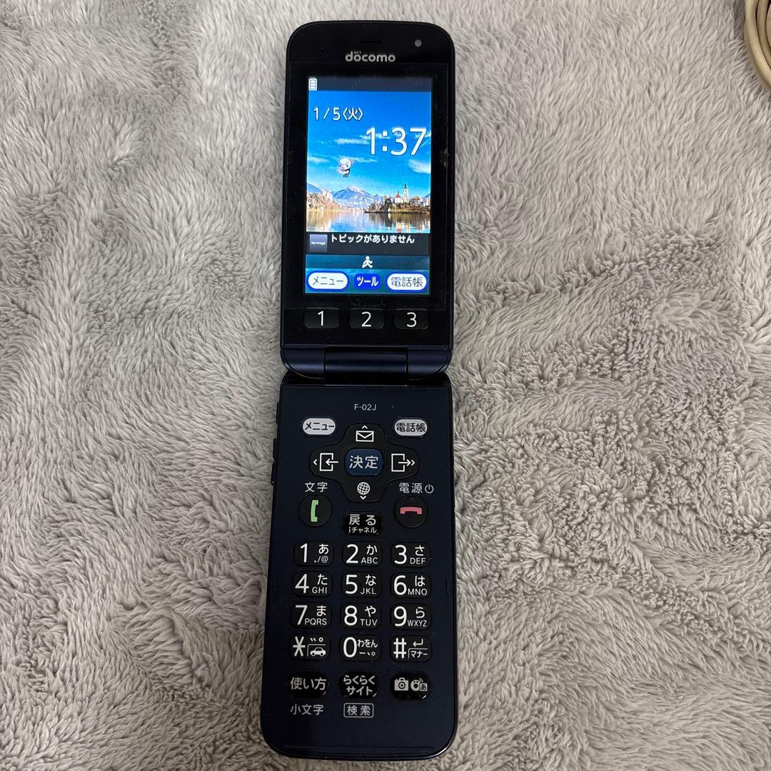 らくらくホン　F-02J ネイビー