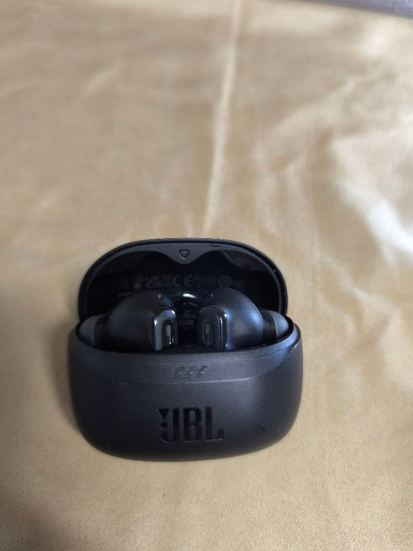 イヤホン JBL TUNE BEAM 2