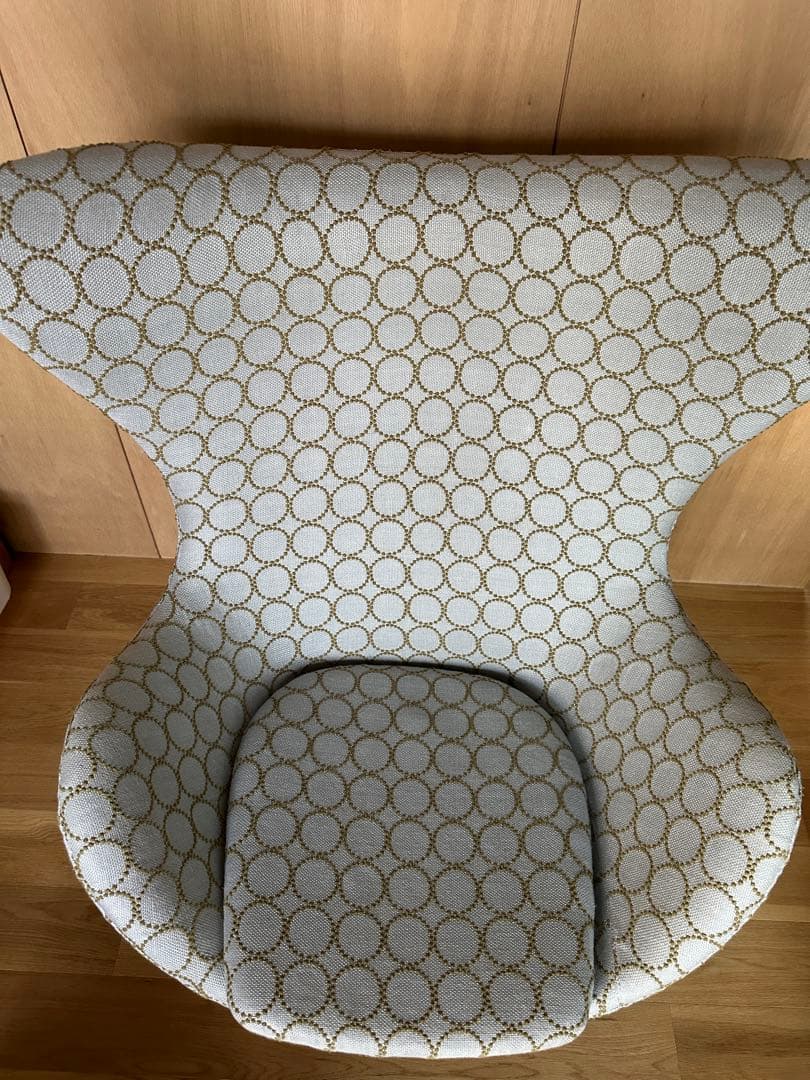 アルネ ヤコブセン エッグチェア リプロダクト　ミナペルホネン　生地