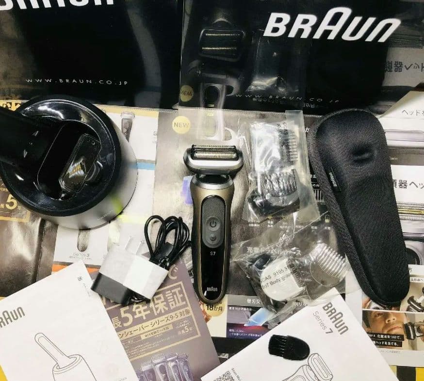 【小麦粉@】ブラウン シリーズ7 72-C7650cc電気シェーバー