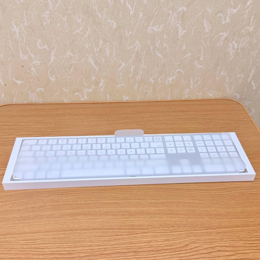 美品完動品【純正】 Touch ID Magic Keyboard テンキーUS