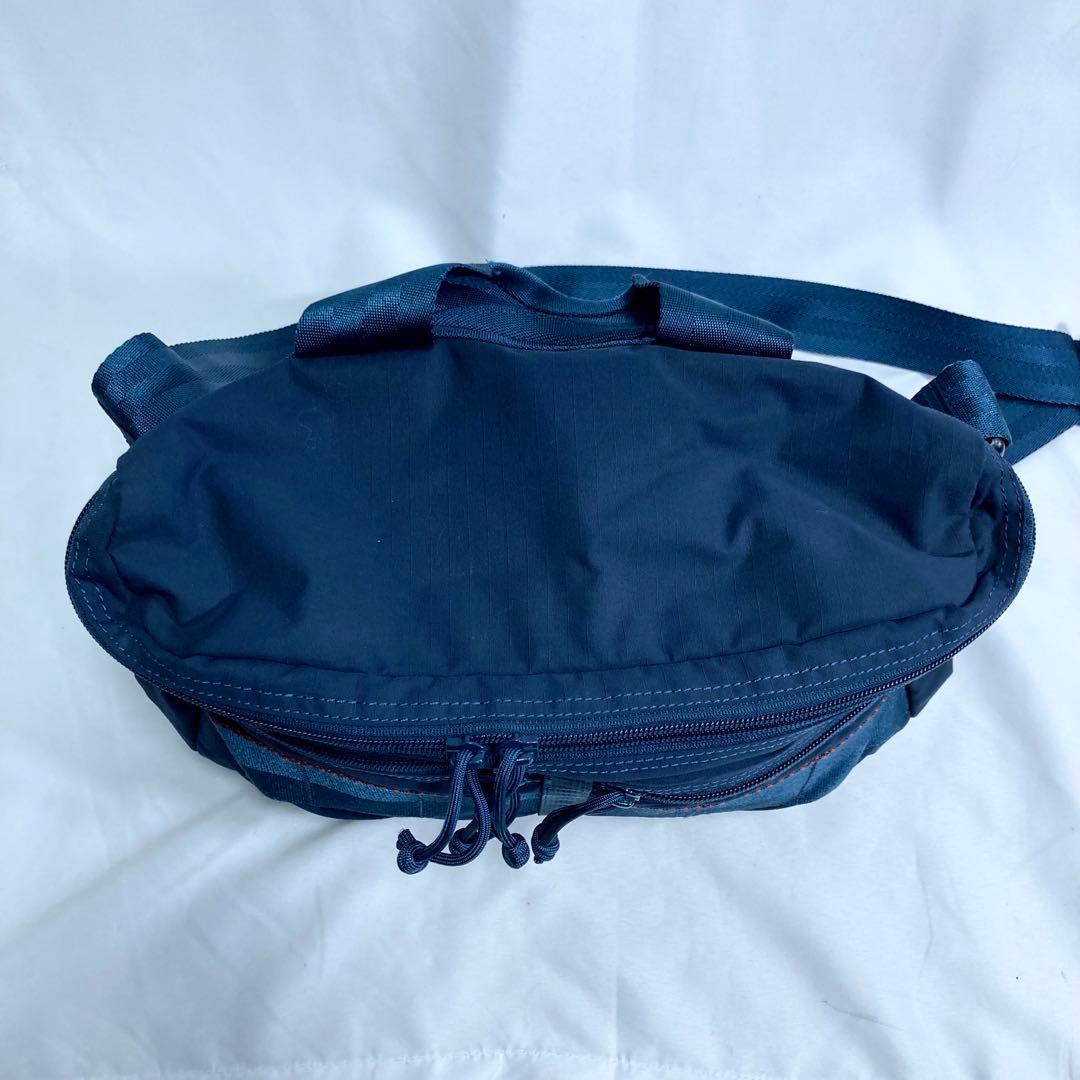 ブリーフィング デューン ロゴ ネイビー ショルダーバッグ 大容量 多機能 A4