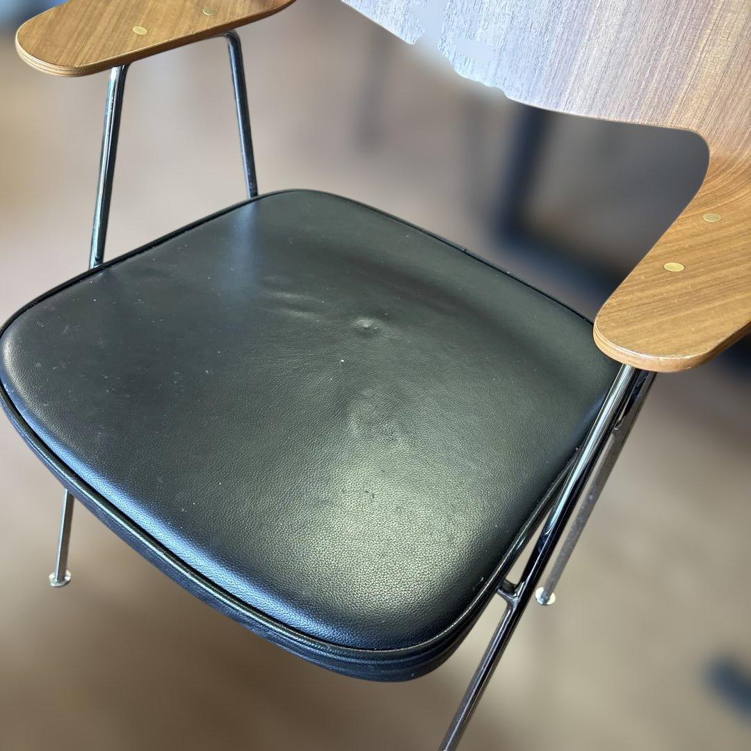 SogoouT　アクタス　675チェア　ブラック