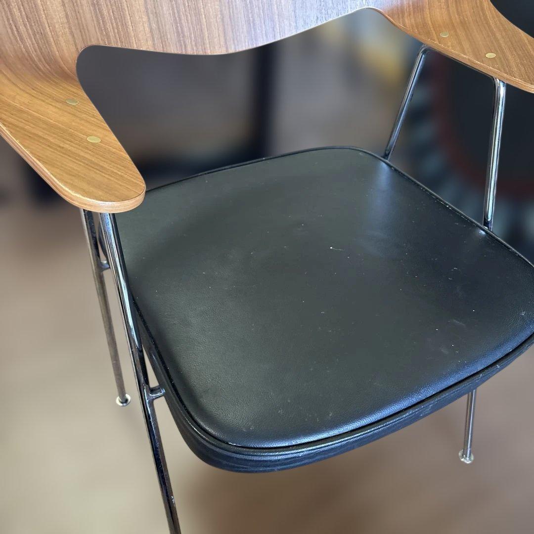 SogoouT　アクタス　675チェア　ブラック