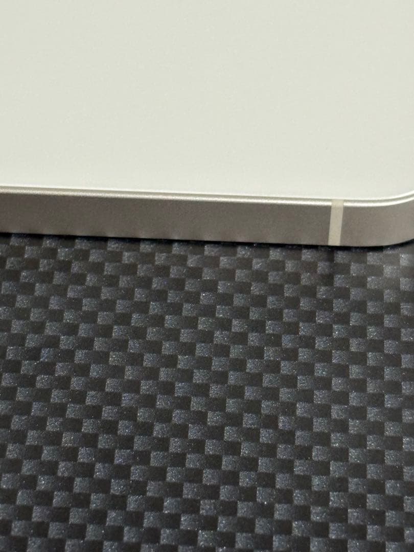 iPhone 14本体　SIMフリー