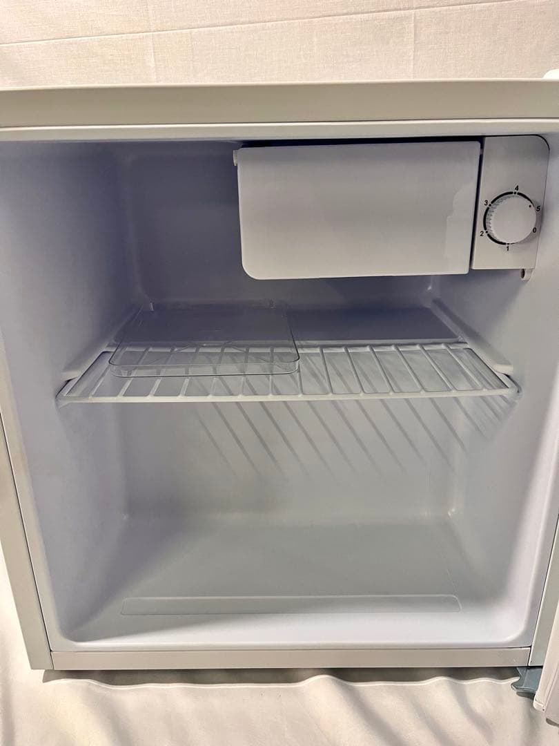 ③【通電確認済み】ELSONIC ノンフロン冷蔵庫 46L 2024年製