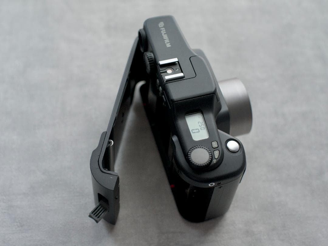 完動品・FUJI フジ GA645 Pro 中判フィルムカメラ