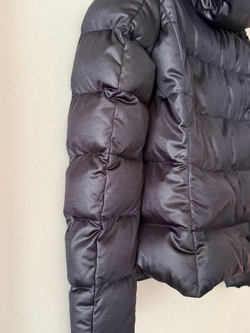 スヌスヌ。 美品❣️MONCLER ネイビーダウンジャケット フード付き